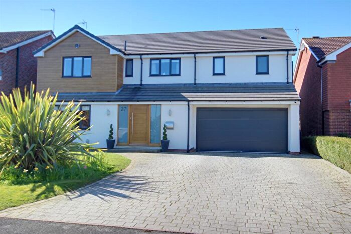 5 Bedroom Detached House For Sale In Laxton Garth, Kirk Ella, Hull, HU10