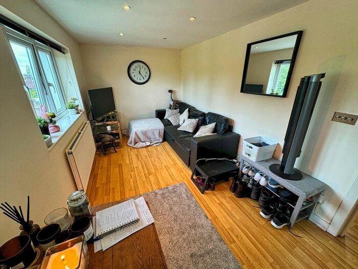 1 Bedroom Apartment For Sale In Middlewich Road, Northwich, Cheshire, CW9