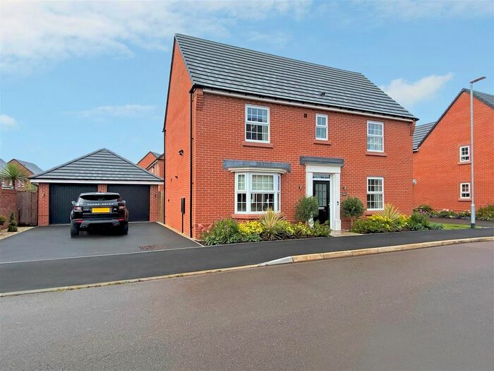 4 Bedroom Detached House For Sale In Redwood Way, Somerford, Congleton, CW12