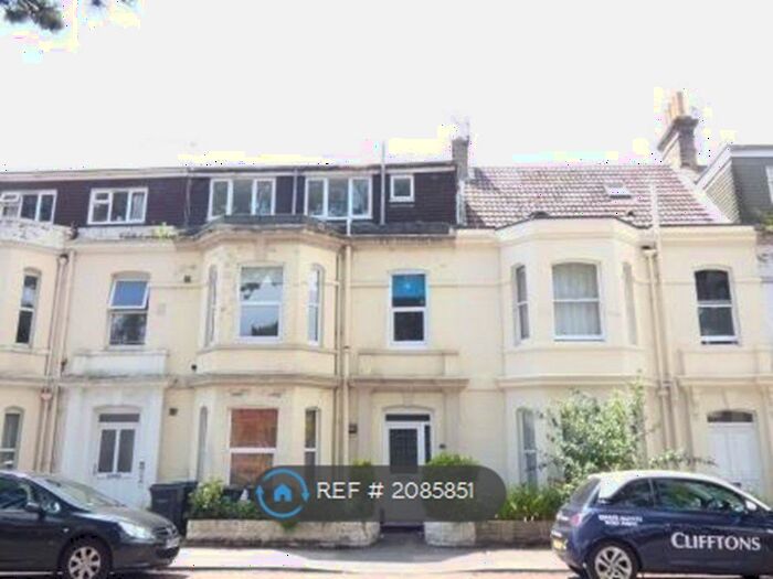 3 Bedroom Flat To Rent In Suffolk Road, Bournemouth, BH2