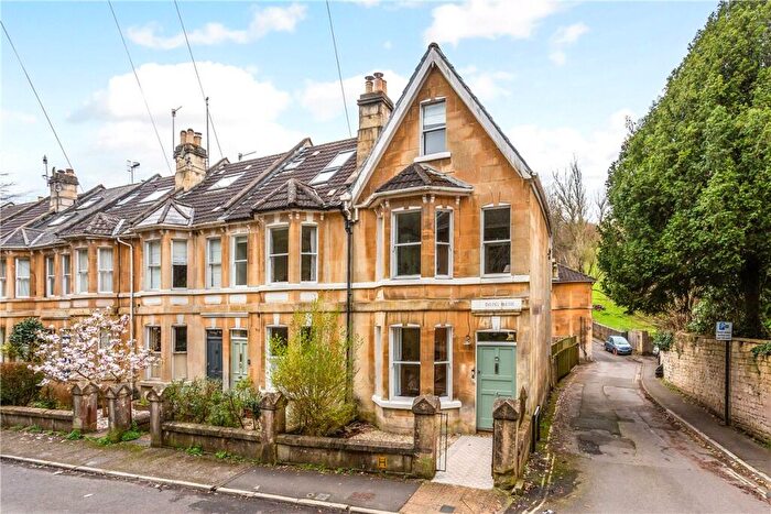 3 Bedroom End Of Terrace House To Rent In Daisy Bank, Bath, Somerset, BA2