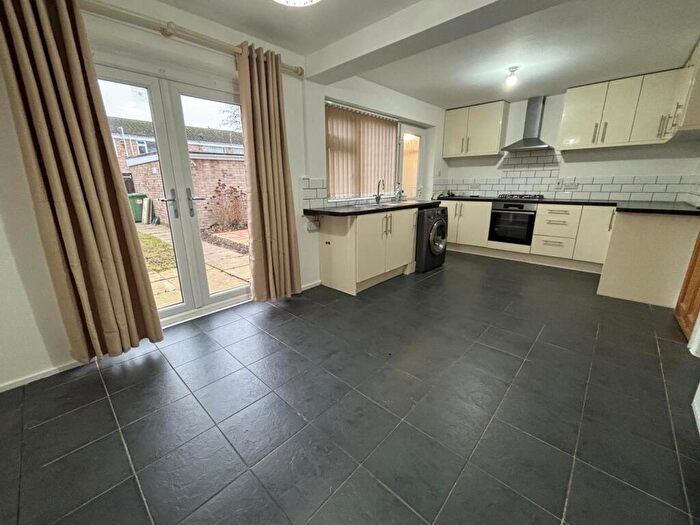 3 Bedroom House To Rent In St Brides Close, Leamington Spa, CV31