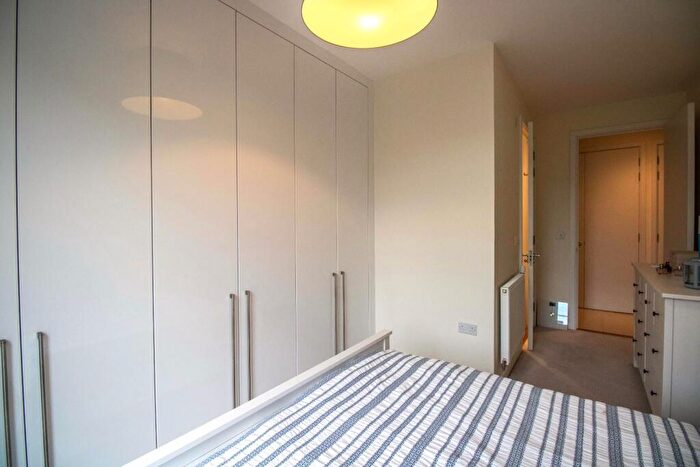 2 Bedroom Apartment To Rent In Seekings Close, Trumpington, Cambridge, CB2
