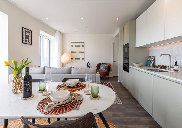 1 Bedroom Flat To Rent In The Maple, Aviator Drive, NW2