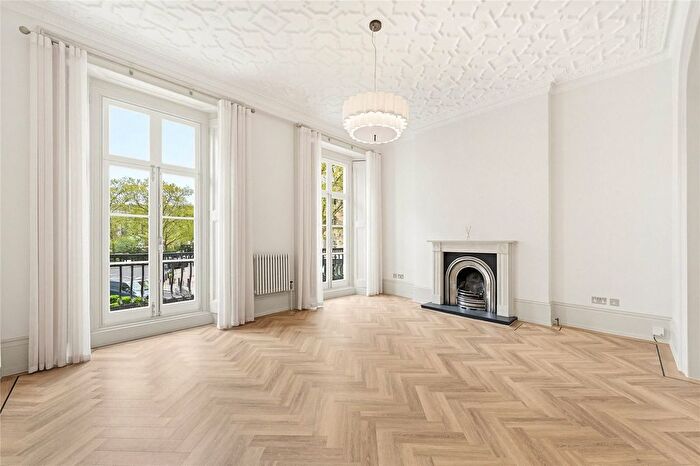 3 Bedroom Terraced House To Rent In Lowndes Street, Belgravia, London, SW1X