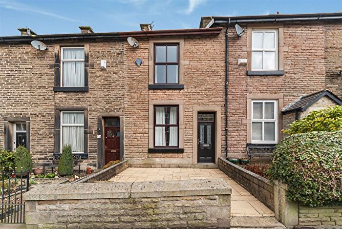 2 Bedroom Property For Sale In Peel Brow, Ramsbottom, Bury, BL0
