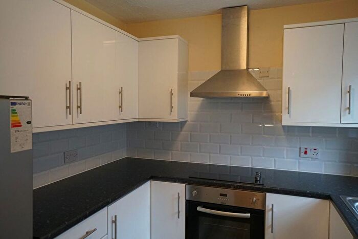 2 Bedroom Flat To Rent In Waterside Close, Barking, IG11