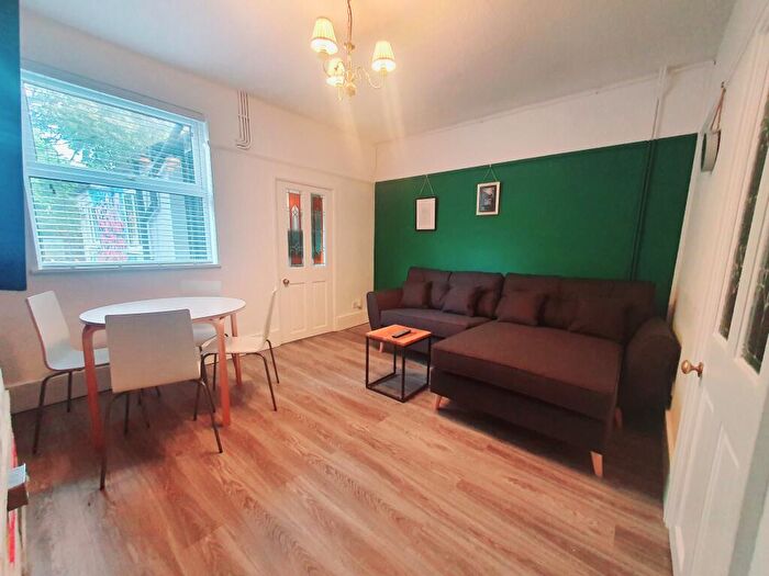 4 Bedroom House To Rent In Reservoir Retreat, Edgbaston, West Midlands, B16