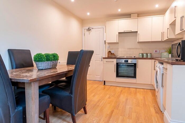 5 Bedroom Semi Detached House To Rent In Courtenay Street, Cheltenham, GL50