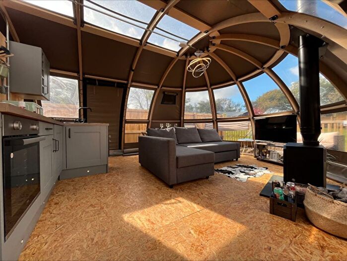 2 Bedroom Mobile/park Home For Sale In Moonlight Dome Tent, Redberth, Tenby, Pembrokeshire, SA70