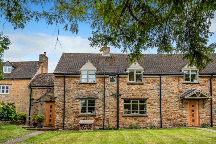 3 Bedroom Cottage For Sale In Slade Cottage, Enstone, OX7