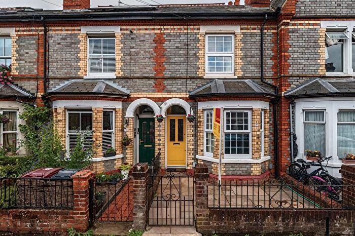 3 Bedroom Terraced House To Rent In Radstock Road, Reading, RG1