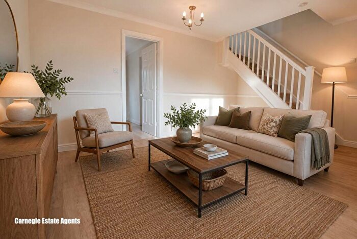 3 Bedroom House To Rent In Longcroft Gardens, Welwyn Garden City, Herts, AL8