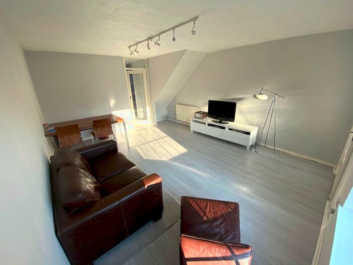 2 Bedroom Terraced House To Rent In Wolsey Way, Syston, Leicester, LE7