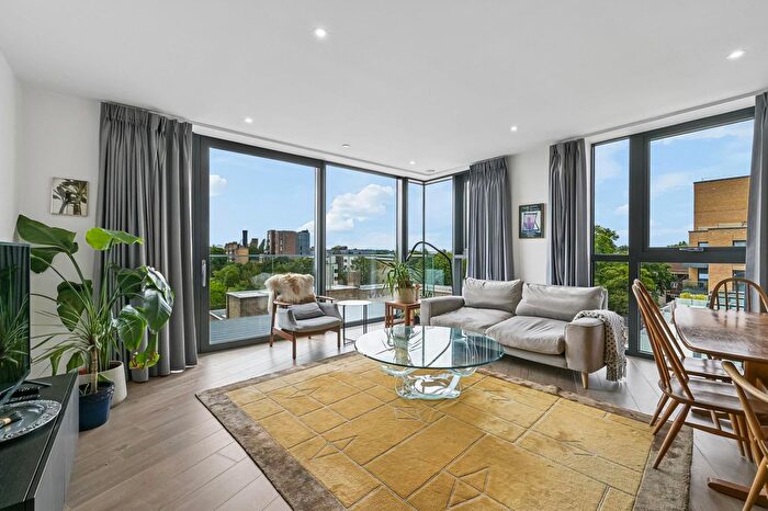 2 Bedroom Flat For Sale In Willowbrook House, Coster Avenue, London, N4