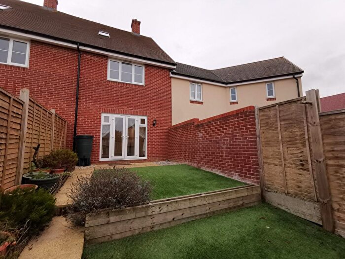 3 Bedroom Property To Rent In Ryeland Way, Kingsnorth, Ashford, TN25