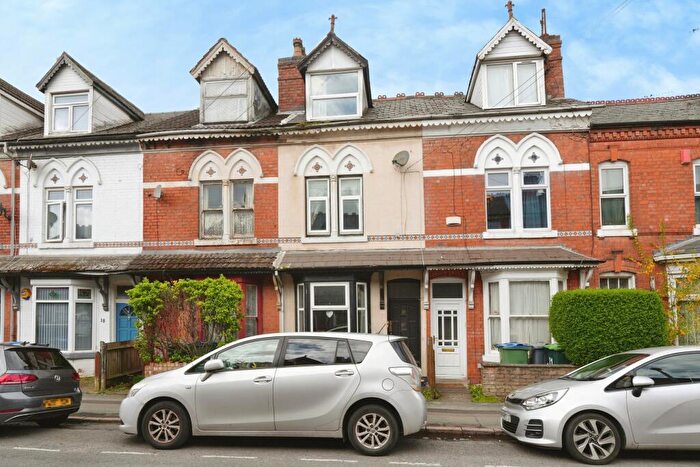 3 Bedroom Terraced House For Sale In Poplar Road, Smethwick, B66