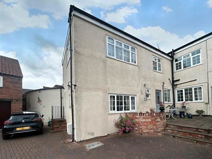 1 Bedroom Apartment To Rent In Church Street, Bawtry, Doncaster, DN10