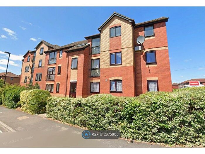 2 Bedroom Flat To Rent In Compton House, Southampton, SO16