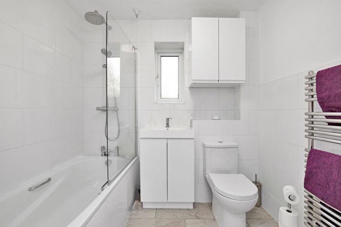 2 Bedroom Bungalow For Sale In The Courtyard, Worthing, West Sussex, BN14