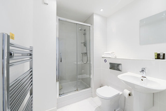 Property To Rent In Limehouse, E14