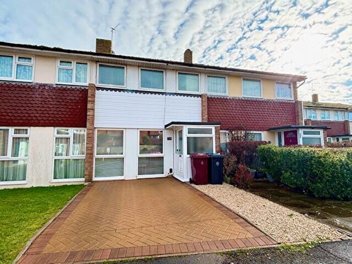 2 Bedroom Terraced House For Sale In Elm Tree Close, Selsey, PO20