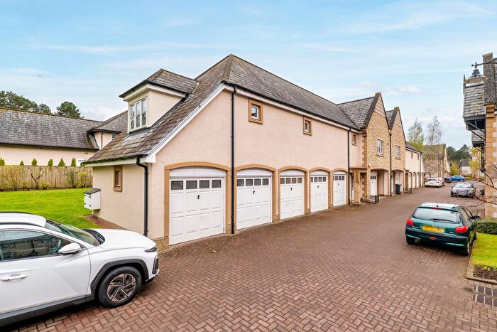 3 Bedroom Mews For Sale In Rattray Crescent, Greenbank, EH10