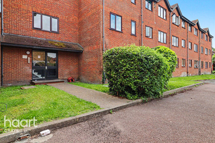 1 Bedroom Flat To Rent In Parsonage Road, Grays, RM20