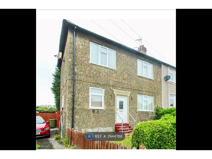 3 Bedroom Semi-Detached House To Rent In Chantry Road, Wakefield, WF2