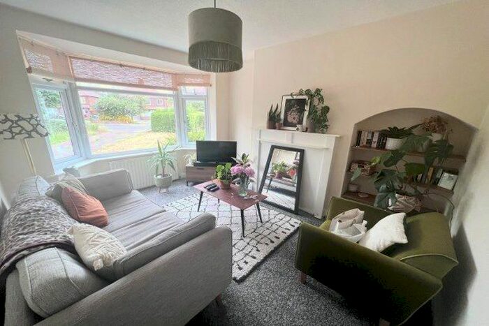 3 Bedroom Semi-Detached House To Rent In Beeston, Nottingham, NG9