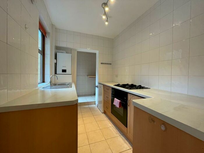 3 Bedroom Terraced House To Rent In Station Road, Rainham, ME8