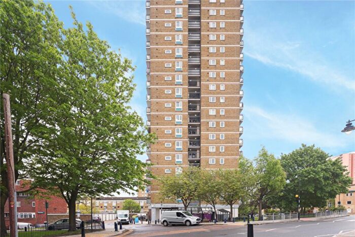 2 Bedroom Flat To Rent In Waverton House, Jodrell Road, Bow, London, E3