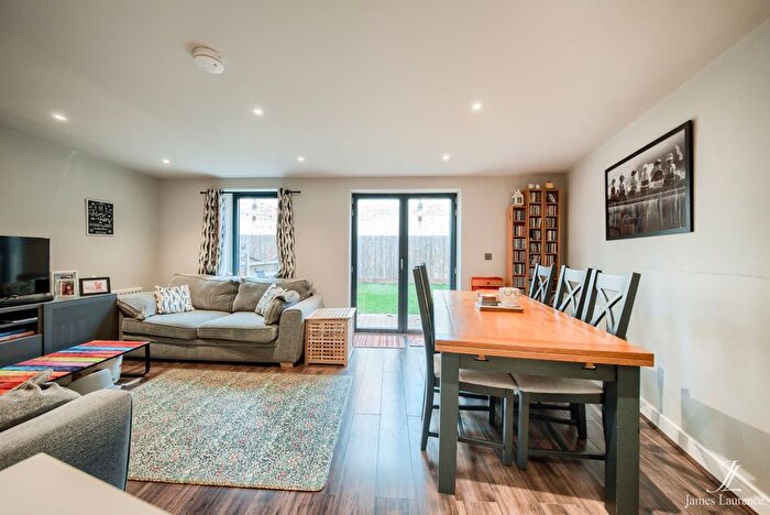 4 Bedroom Town House For Sale In Tenby Street South, Birmingham, B1
