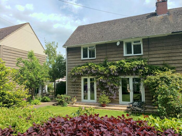 3 Bedroom Semi-Detached House For Sale In Church Avenue, Ashby De La Launde, Lincoln, LN4