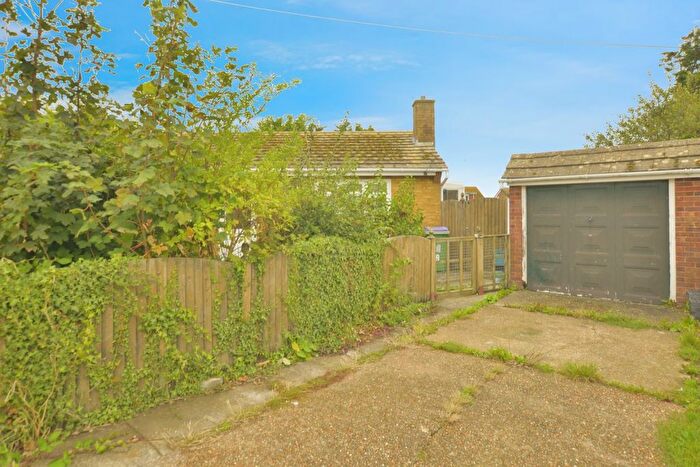 2 Bedroom Bungalow For Sale In Briars Road, St. Marys Bay, Romney Marsh, Kent, TN29