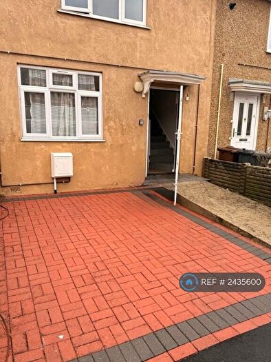 5 Bedroom Terraced House To Rent In Springpond Road, Dagenham, RM9