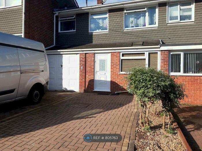 3 Bedroom Terraced House To Rent In Penarth Drive, Weston-Super-Mare, BS24