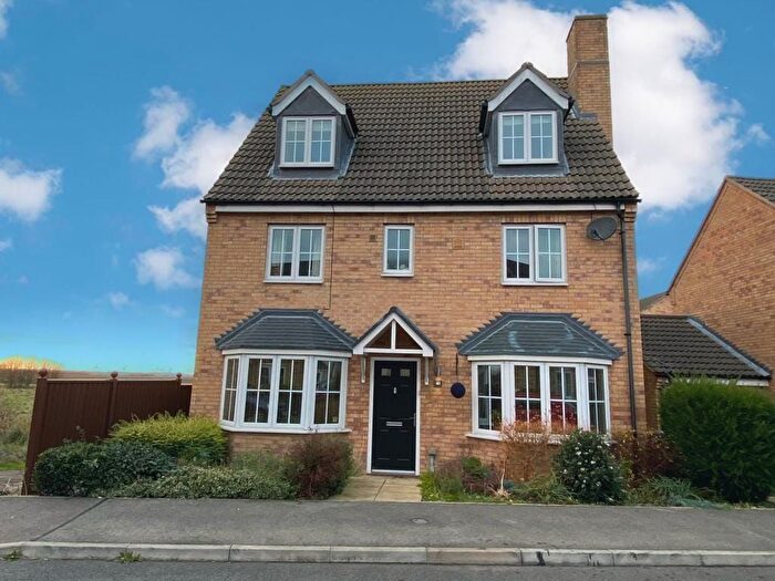 5 Bedroom Detached House For Sale In Fairbairn Way, Chatteris, PE16