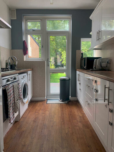 3 Bedroom House To Rent In Stapleford Avenue, IG2