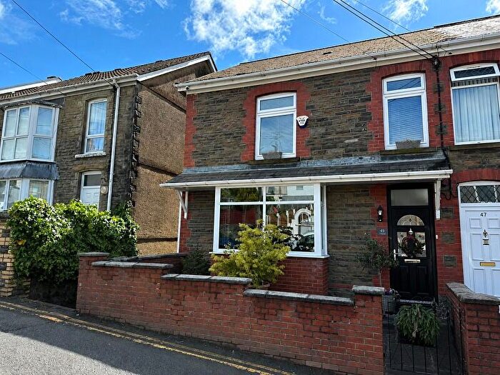 4 Bedroom Semi-Detached House For Sale In Alltygrug Road, Ystalyfera, Neath Port Talbot., SA9
