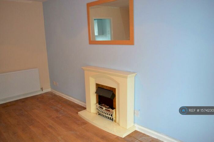 2 Bedroom Terraced House To Rent In Denaby Grove, Birmingham, B14