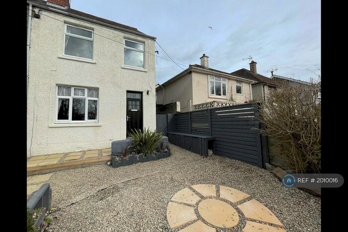 2 Bedroom Semi-Detached House To Rent In Cromwell Road, Milford Haven, SA73