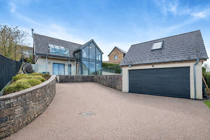 3 Bedroom Detached House For Sale In The Outlook, Beech Well Lane, Edge End, GL16