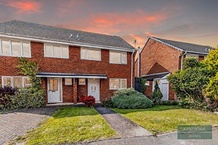 3 Bedroom Semi-Detached House For Sale In Westminster Road, Broughton, CH4