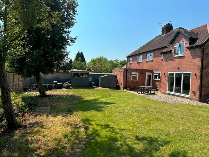 4 Bedroom Semi-Detached House For Sale In Neeps Croft, Epperstone, Nottingham, NG14