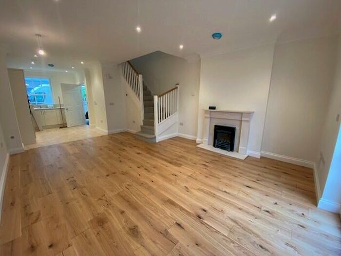 2 Bedroom House To Rent In Discovery Road, Plymouth, PL1