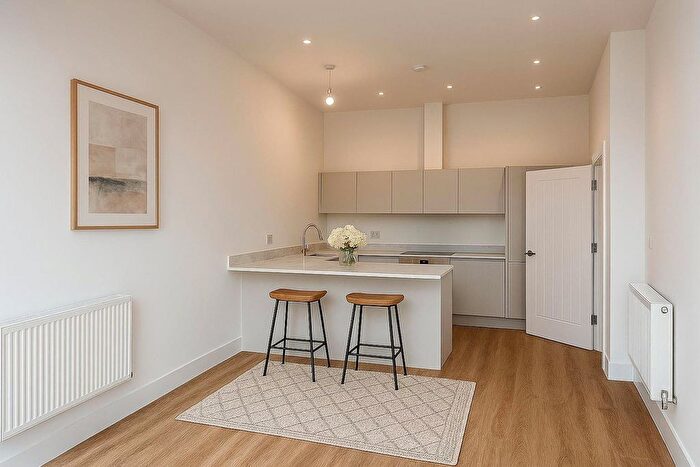 2 Bedroom Flat For Sale In Brewery Reach, Hope Square, Weymouth, Dorset, DT4