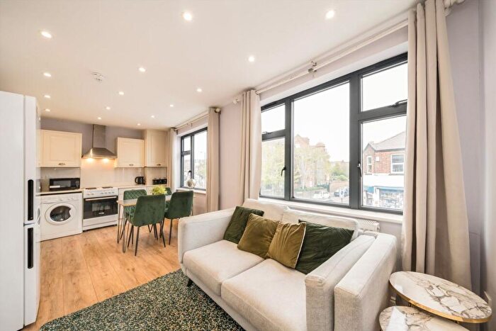 3 Bedroom Flat To Rent In Dudden Hill Lane, Willesden Green, NW10