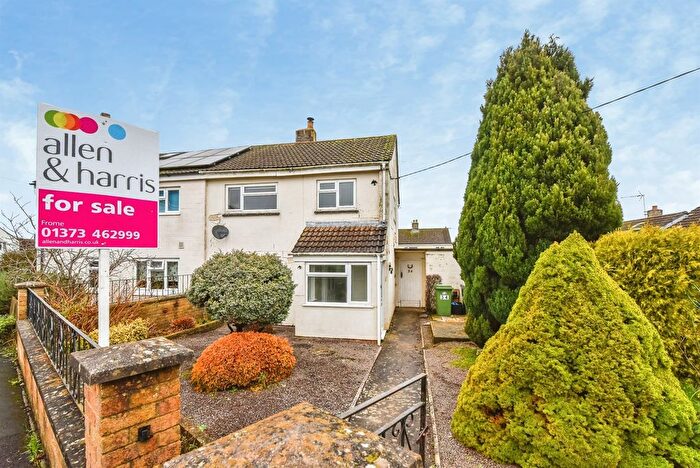 3 Bedroom End Of Terrace House For Sale In Glebelands, Nunney, Frome, BA11