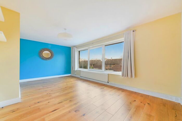 2 Bedroom Flat To Rent In Rodway Road, Bromley, BR1